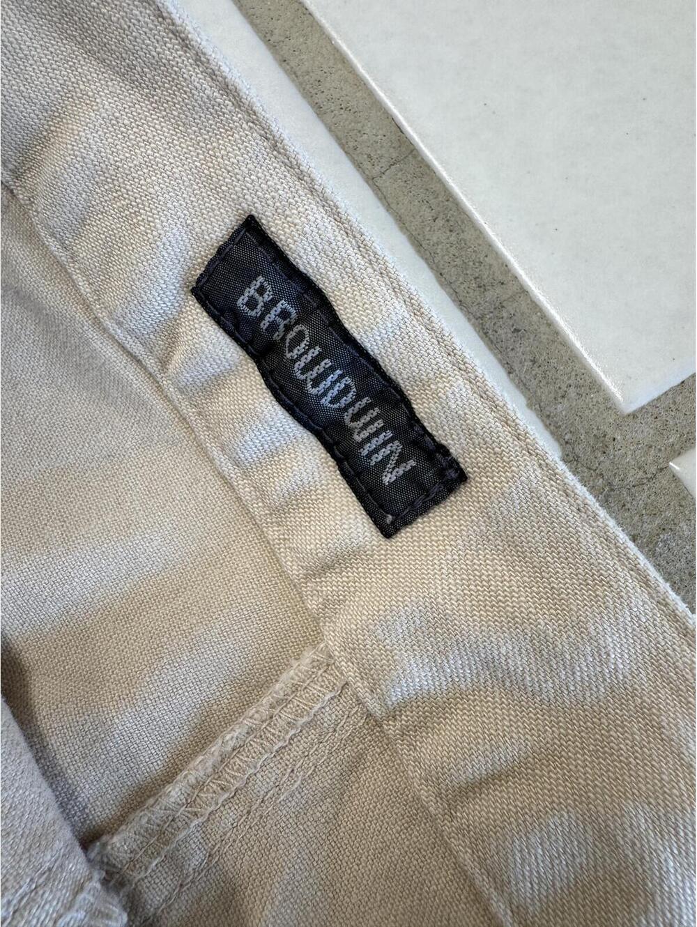 Browdwin tan skirt with white ruffles at bottom - Picture 2 of 5